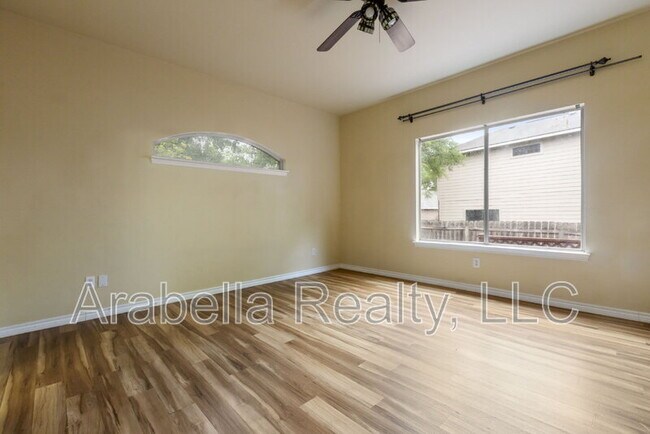 Building Photo - 2832 Berry Trace