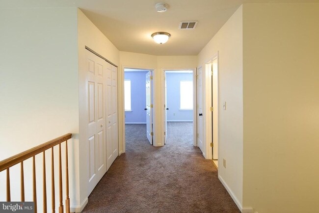 Building Photo - 929 Shenkle Dr