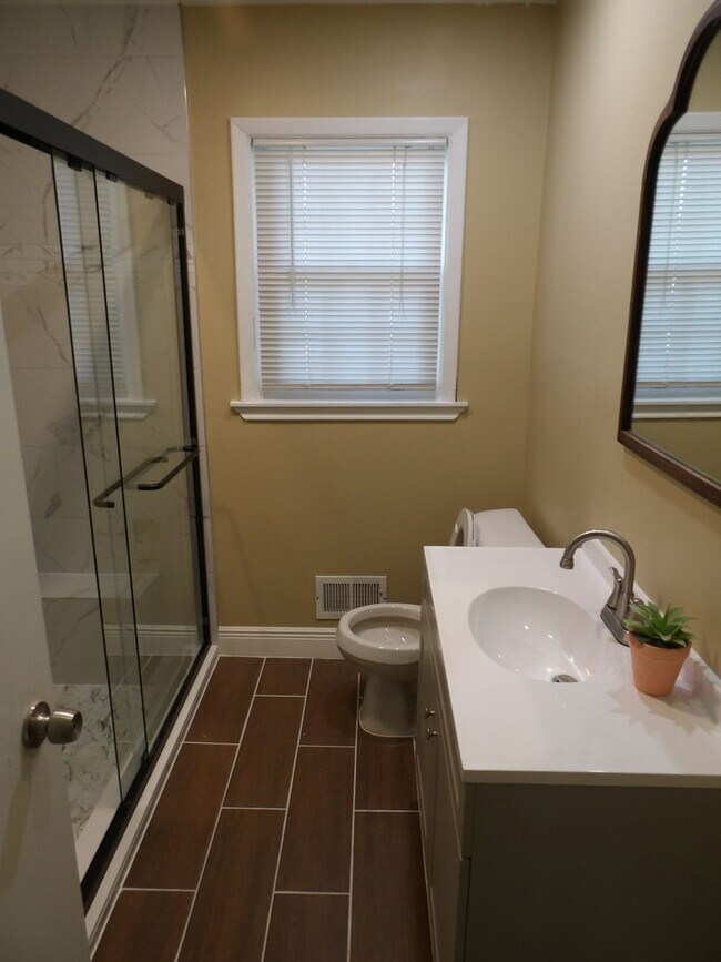 Building Photo - Single Family Home in Pine Valley Area!