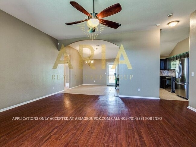 Building Photo - GORGEOUS 4 BED/2 BATH HOME IN EAGLE CLIFF ...