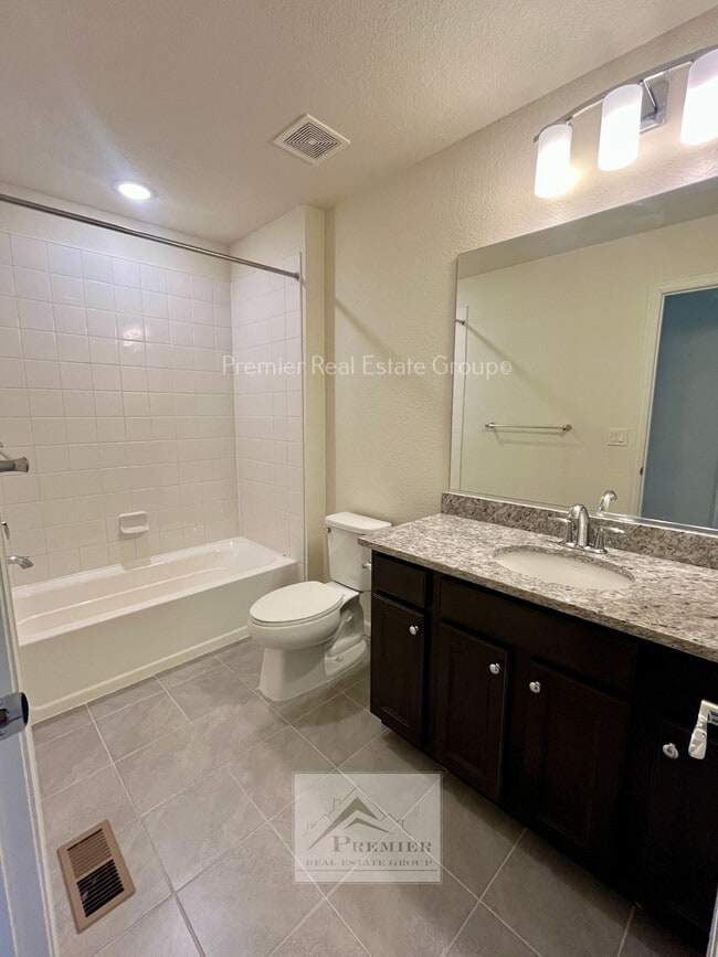 Building Photo - 10733 White Diamond Pt