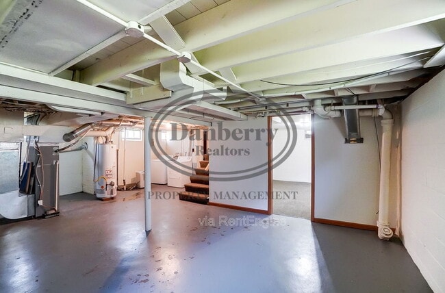 Building Photo - 919 Brookley Blvd