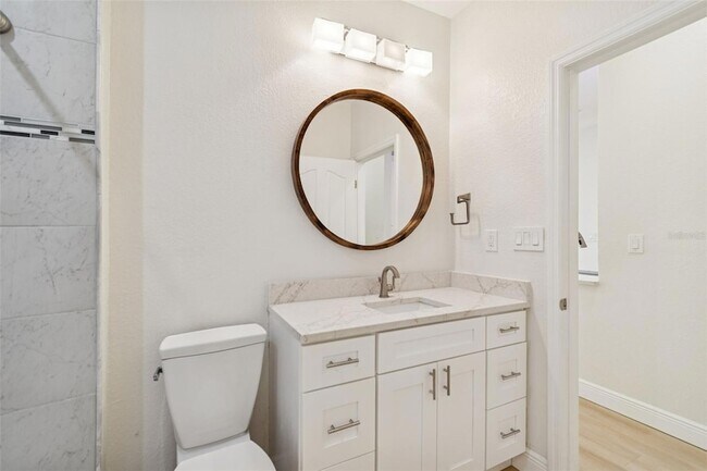 Building Photo - 5000 Culbreath Key Way