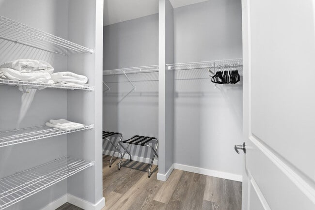 Building Photo - 95 Broadway