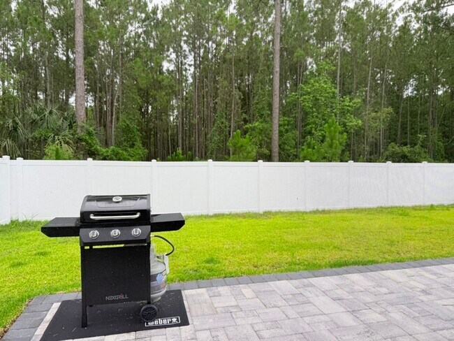 Building Photo - New Construction 5 Bedroom Home With In Law Suite In Fernandina Beach