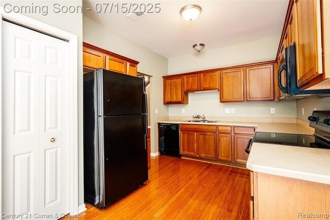 Building Photo - 39660 Rockcrest Ln