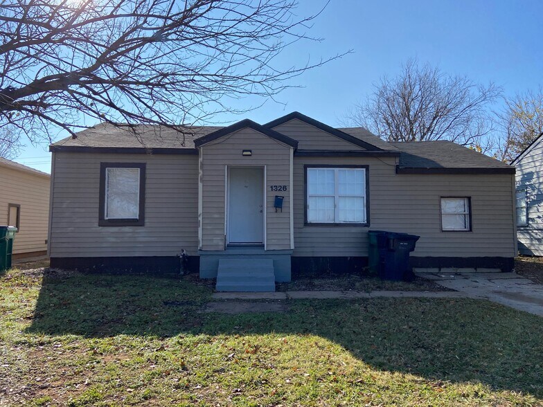 Primary Photo - 1326 NW 100th St