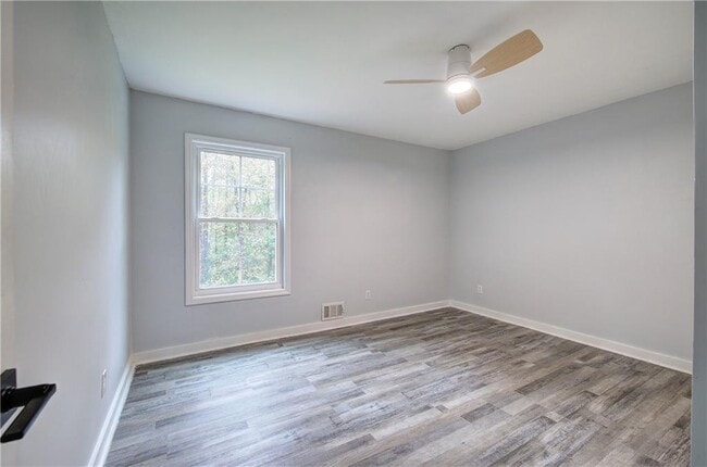 Building Photo - 5217 Highland Trail