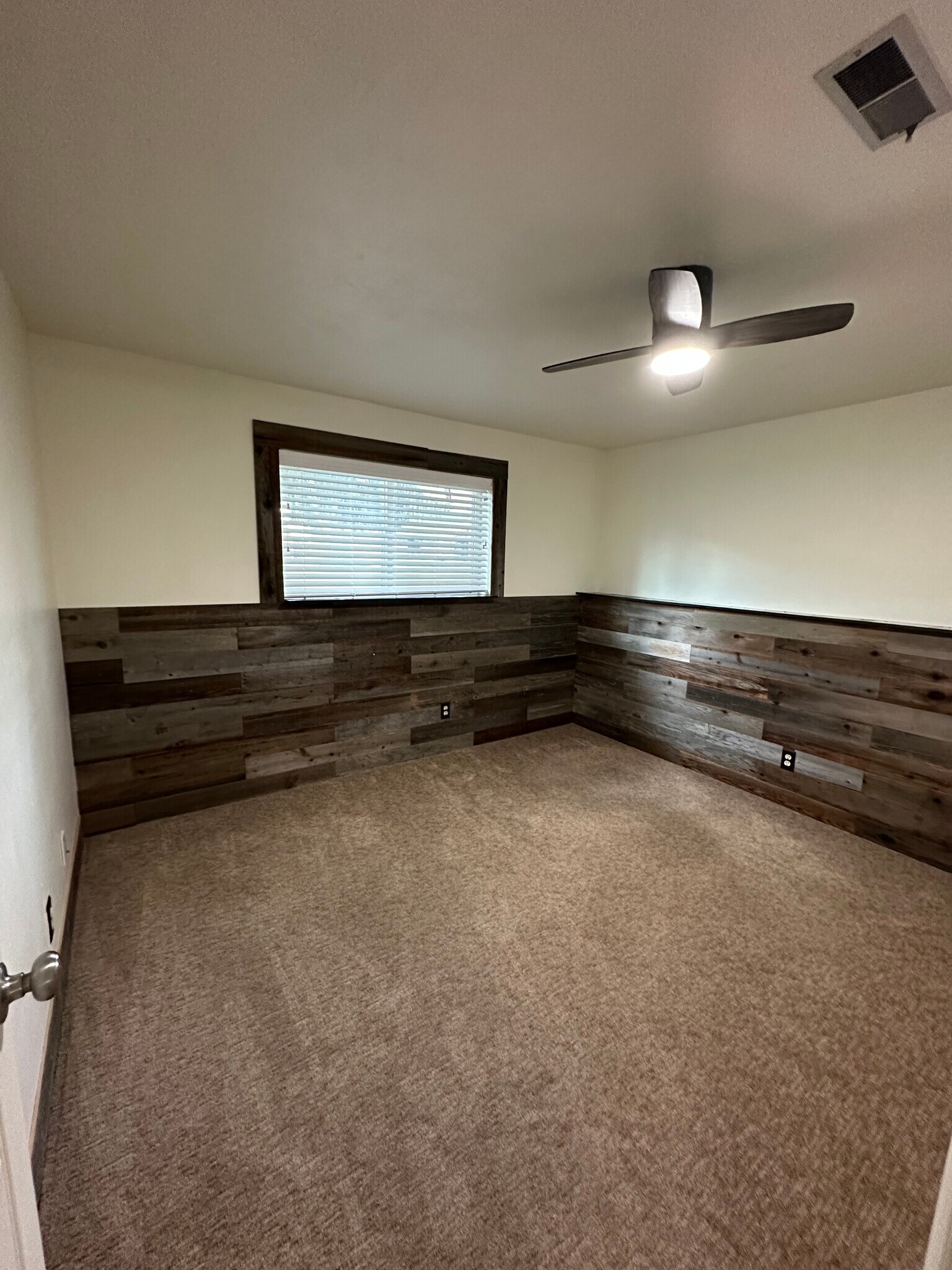 Building Photo - 2687 W 220 N