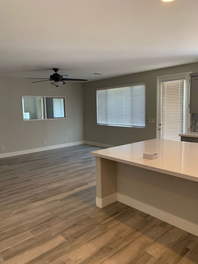 Building Photo - Beautiful Remodeled 2 Story Home in Seven ...