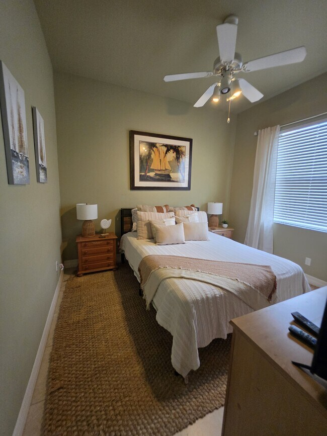Building Photo - 8972 Lely Island Cir