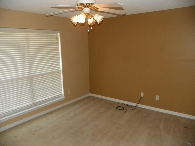 Building Photo - 3992 Holleyberry Ln