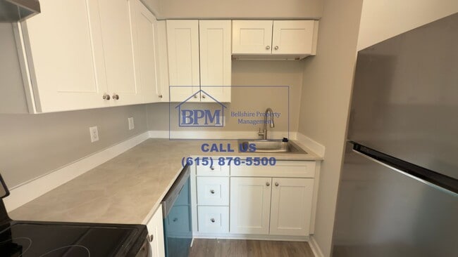Building Photo - 1051 Harold Dr
