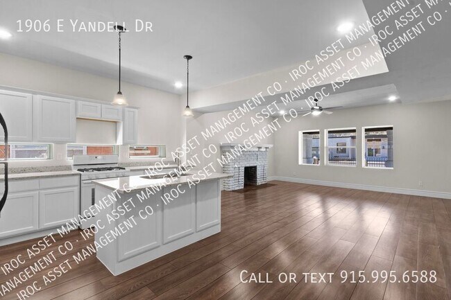 Building Photo - 1906 Yandell Dr