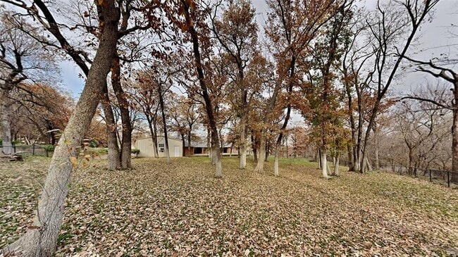 Building Photo - 1590 Deerwood Tr