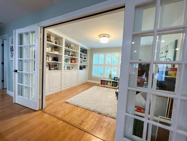 Building Photo - Palm City Home with Dock and Lift