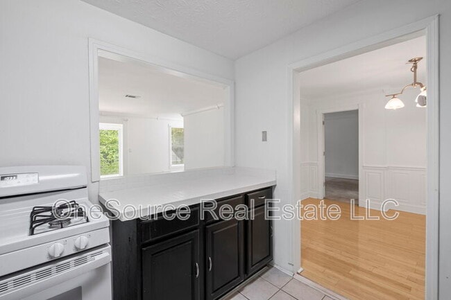 Building Photo - 1709 Augusta Dr