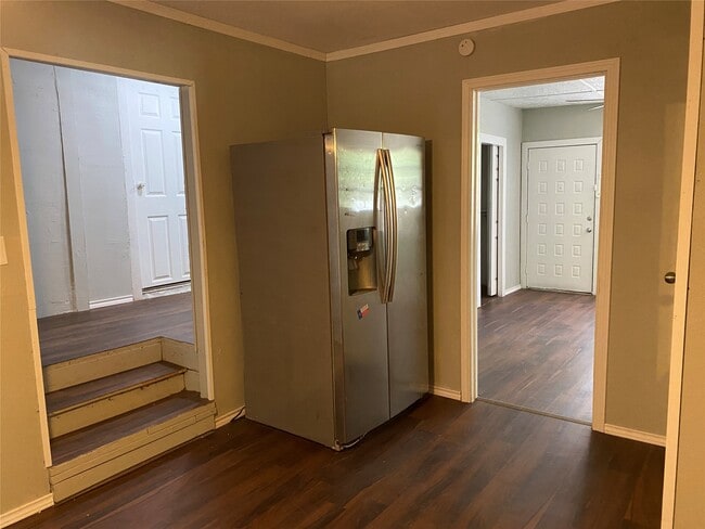 Building Photo - 109 Birchwood Dr