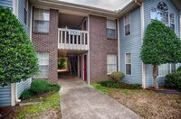 Building Photo - 2104 Liberty Dr