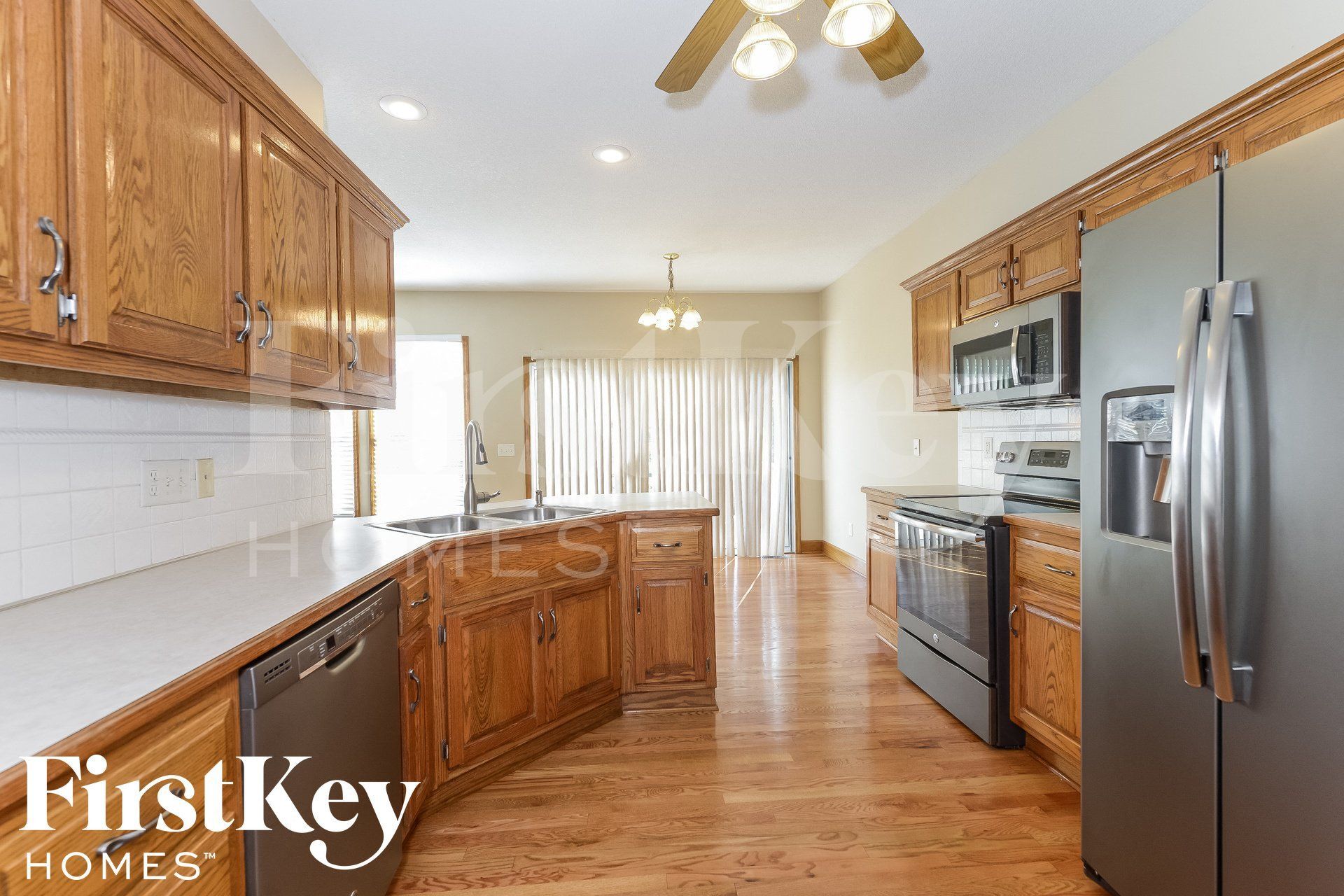 Building Photo - 711 Old Paint Rd