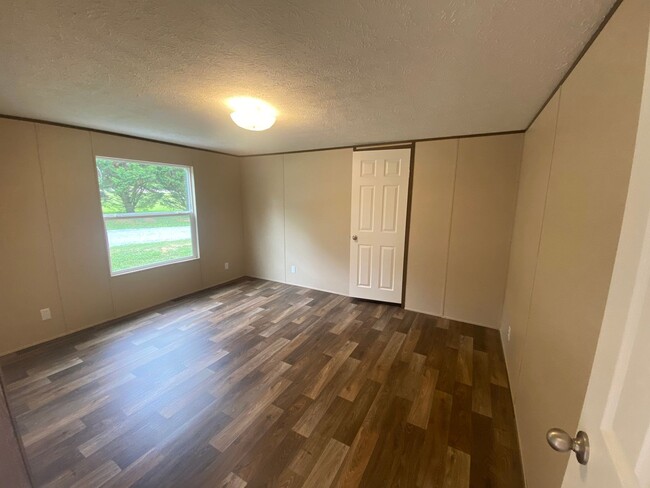 Building Photo - 2/2 in Cleveland County - New