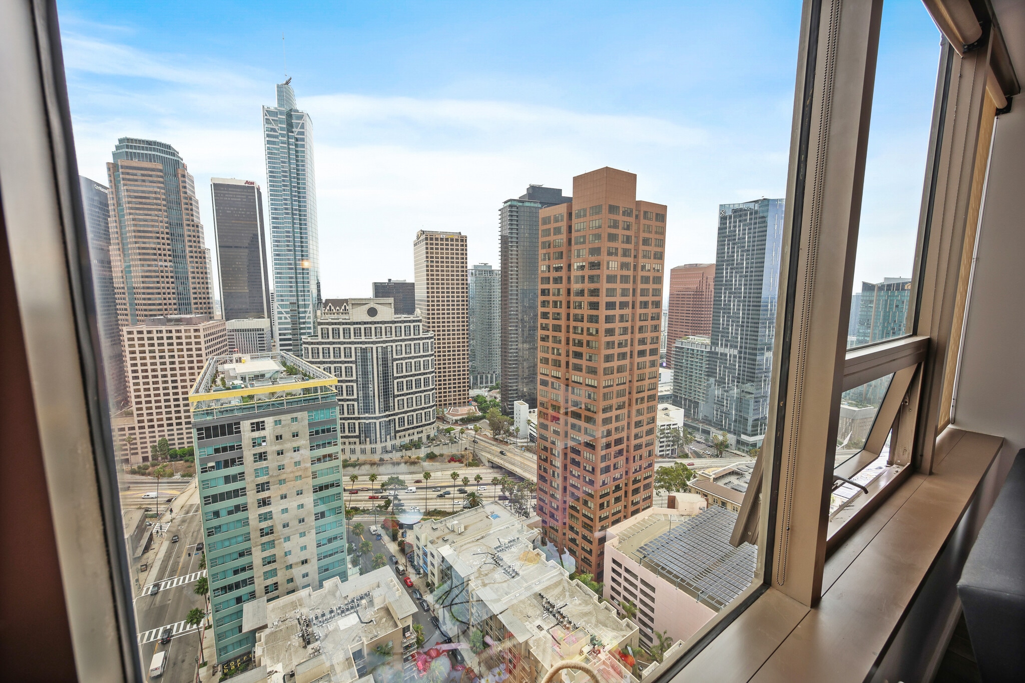 Building Photo - 1100 Wilshire Blvd