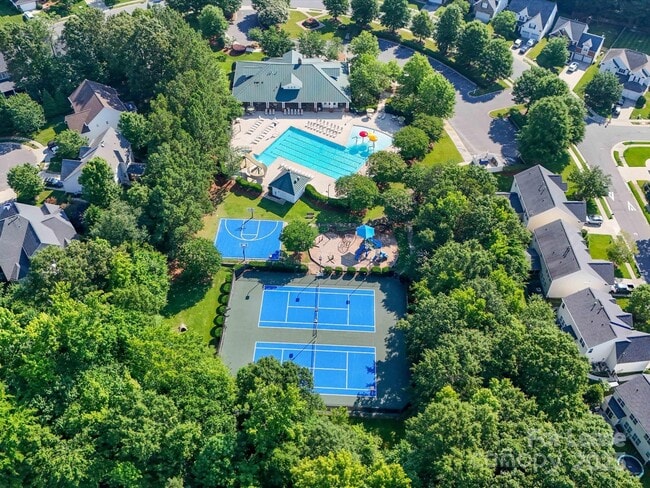 Building Photo - 15340 Prescott Hill Ave