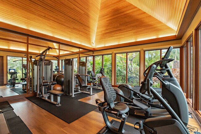 Building Photo - 1551 Ala Wai Blvd