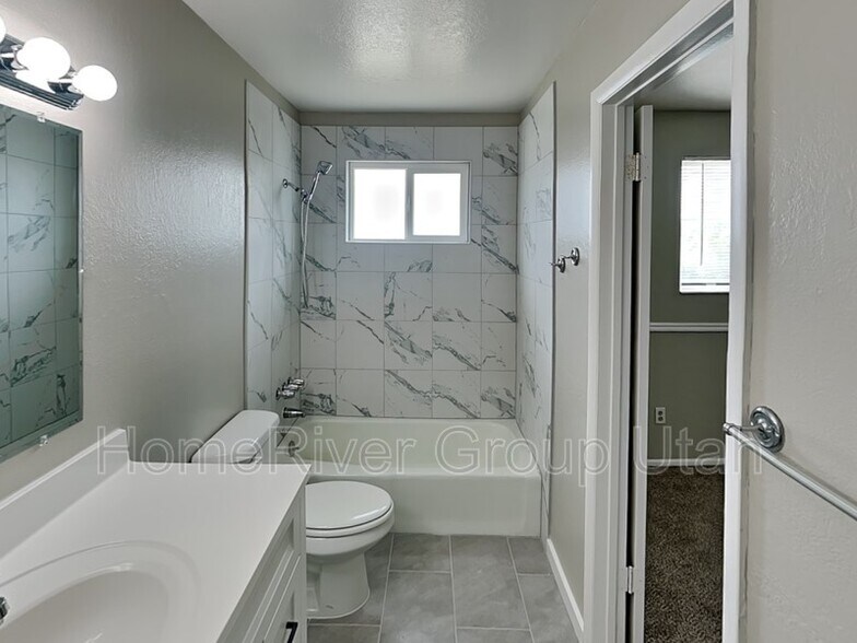 Building Photo - 5631 W 11030 N