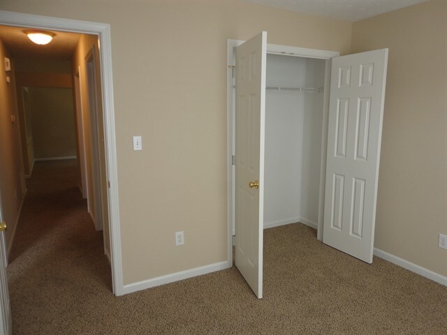 Building Photo - 7230 English Birch Ln