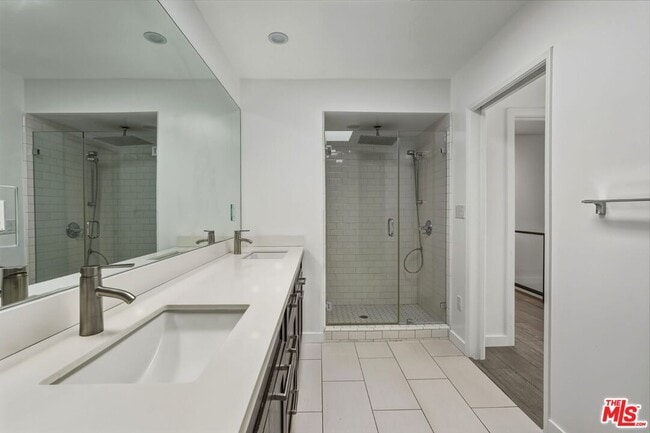 Building Photo - 5307 Wilkinson Ave