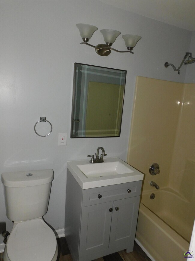 Building Photo - 204 Tallulah Trail