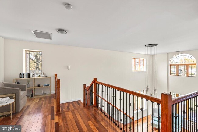 Building Photo - 10009 Sinnott Ct