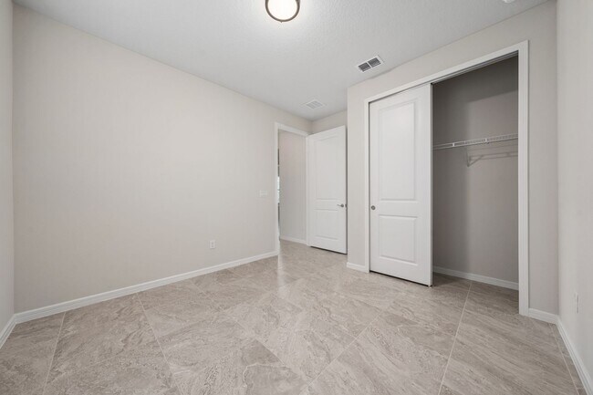 Building Photo - Immaculate Executive Home in Isles of Lake Nona
