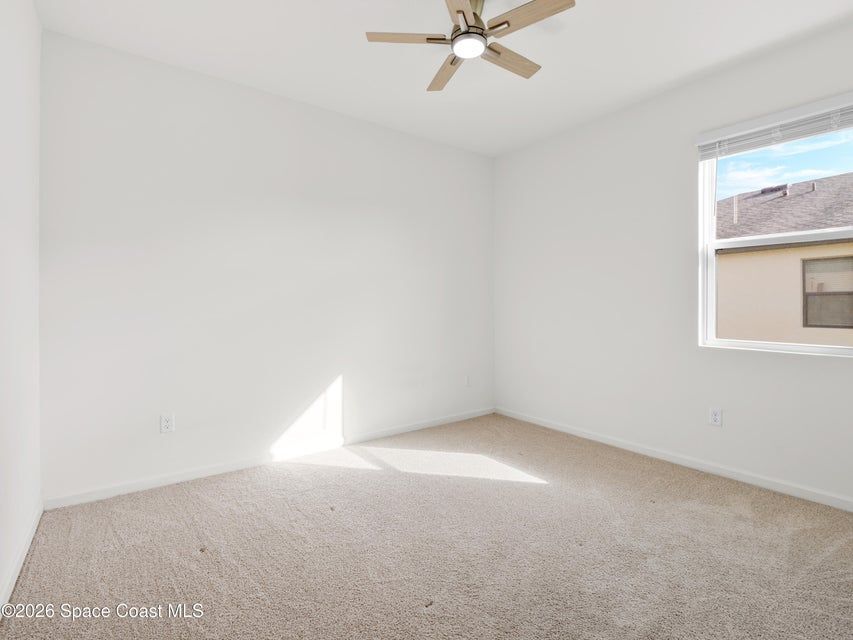 Building Photo - 5388 Waterfall Pl