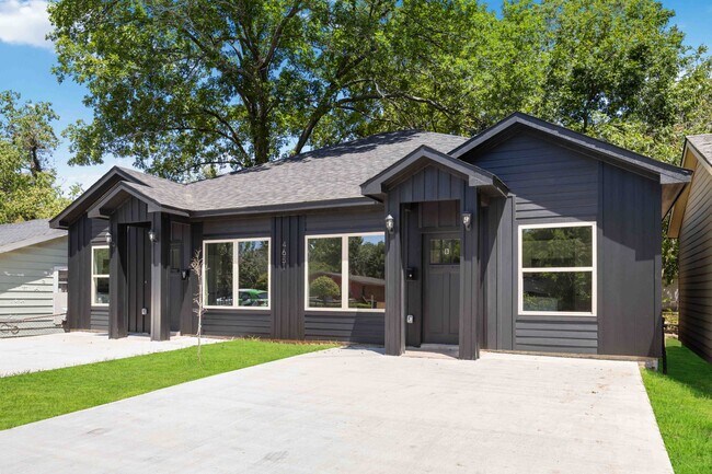 Building Photo - 4653 Mallow St