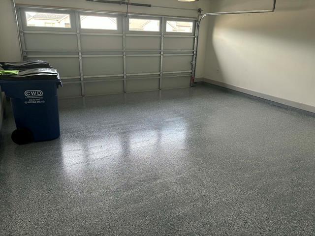 Building Photo - 544 Oak Crk Dr