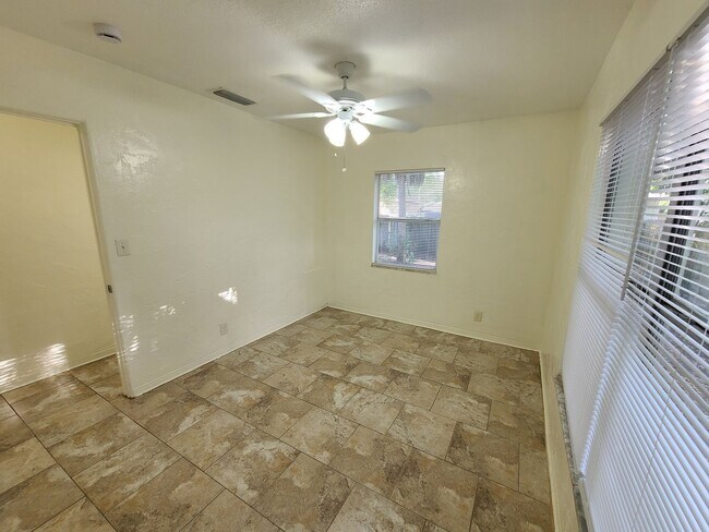 Building Photo - Stunning Corner-Lot Rental: 4BR/2BA with Courtyard