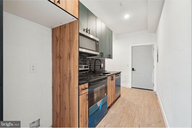 Building Photo - 4163 Mantua Ave