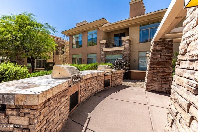 Building Photo - 14450 N Thompson Peak Pkwy