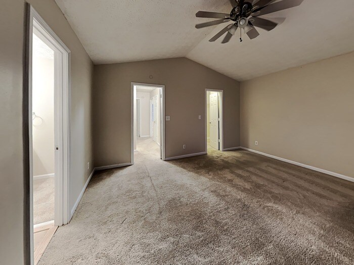 Building Photo - 6584 Rebecca Lou Ln
