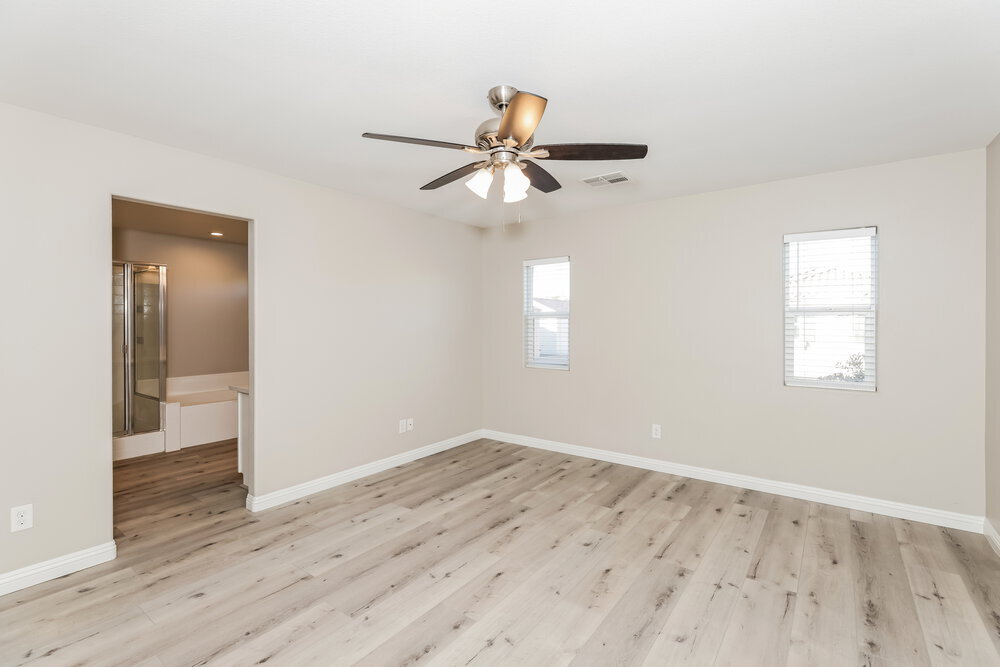 Building Photo - 8273 Oliver Twist Ln