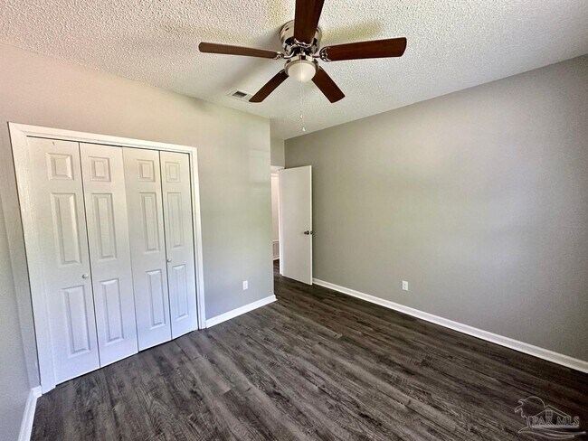 Building Photo - 1103 W La Rua St