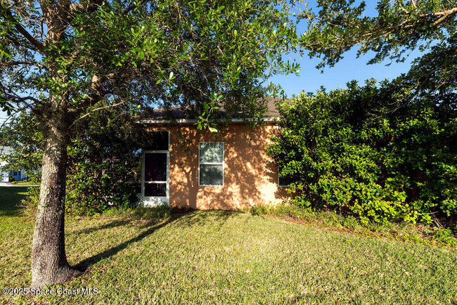 Building Photo - 3995 Aria Dr