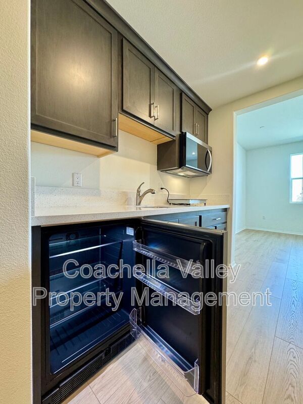 Building Photo - 130 Via Palermo Via