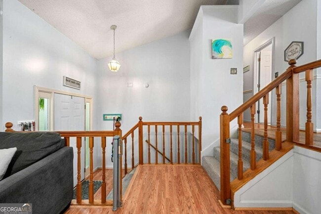 Building Photo - 200 Dogwood Trail