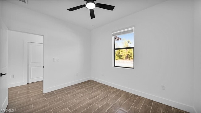 Building Photo - 4989-4991 Fairway Ct