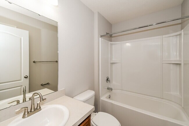 Building Photo - 3227 Canyon Falls Dr