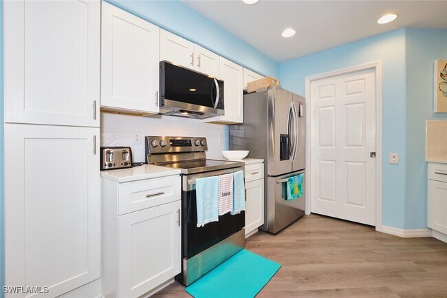 Building Photo - 9100 Southmont Cove