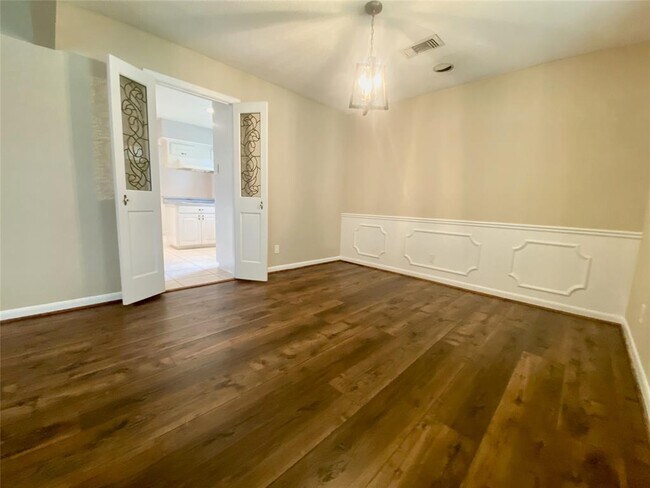 Building Photo - 2206 Tannehill Dr
